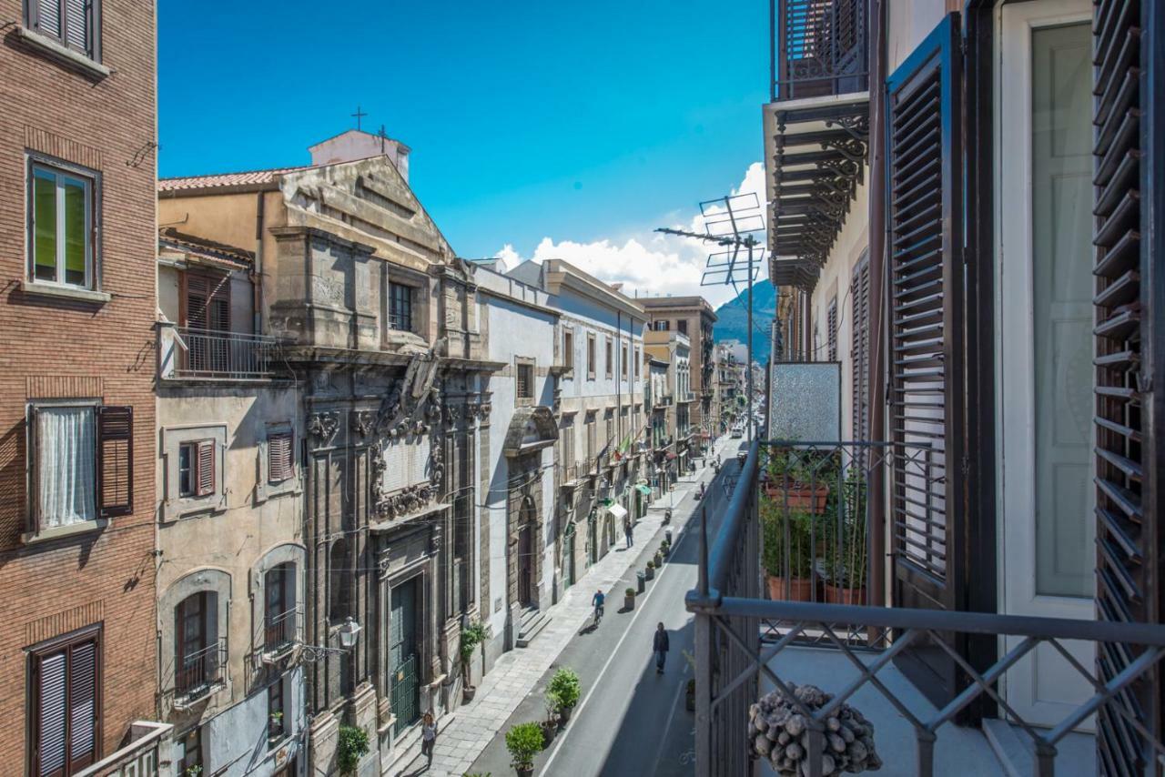 Charming Apartment In The City Center By Wonderful Italy Palermo Exterior photo